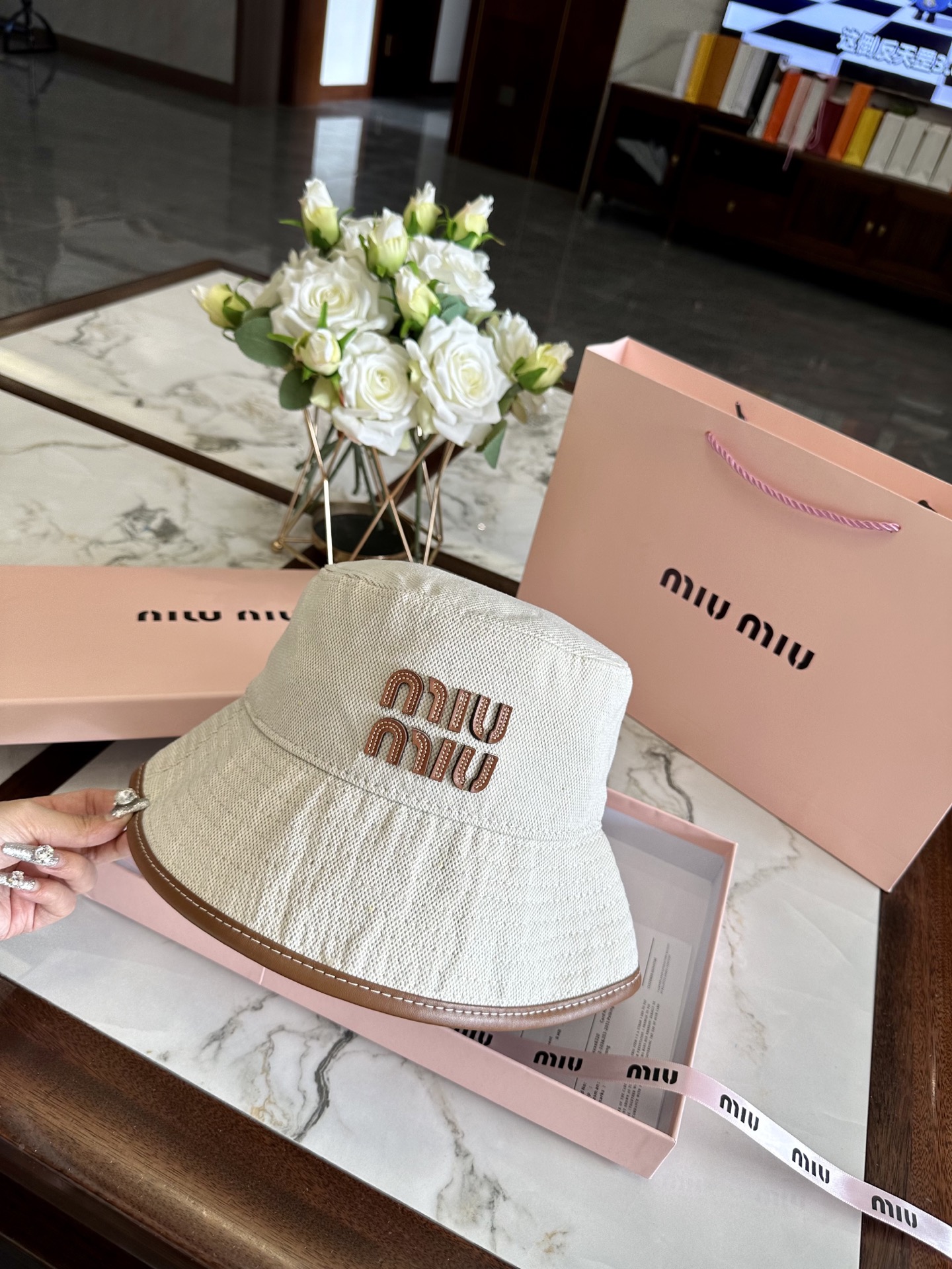 miu miu hat model 47